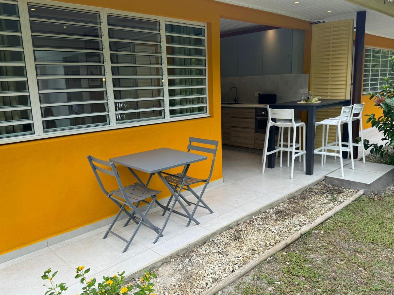 Manbana 323 Apartman Grand-Bourg Kültér fotó
